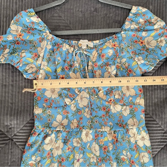 Monteau Los Angeles Floral Dress - Picture 8 of 9